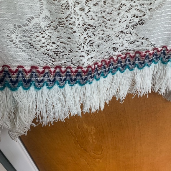 Handmade white coverup - Picture 3 of 4